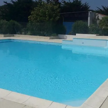 Mobil Confortable Avec Terrasse Pour 6 Personnes - Api-1-52-882 *