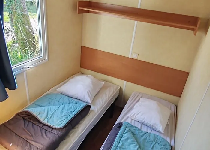 Kemp Mobil Confortable Avec Terrasse Pour 6 Personnes - Api-1-52-882