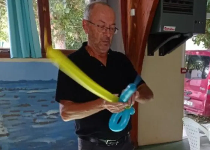 Mobil Confortable Avec Terrasse Pour 6 Personnes - Api-1-52-882