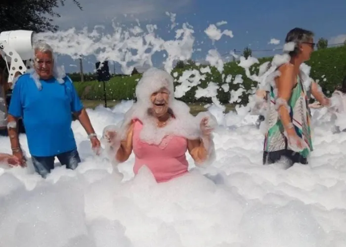 Mobil Confortable Avec Terrasse Pour 6 Personnes - Api-1-52-882 Kemp *