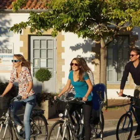 Mobil Confortable Avec Terrasse Pour 6 Personnes - Api-1-52-882 Notre-Dame-de-Monts
